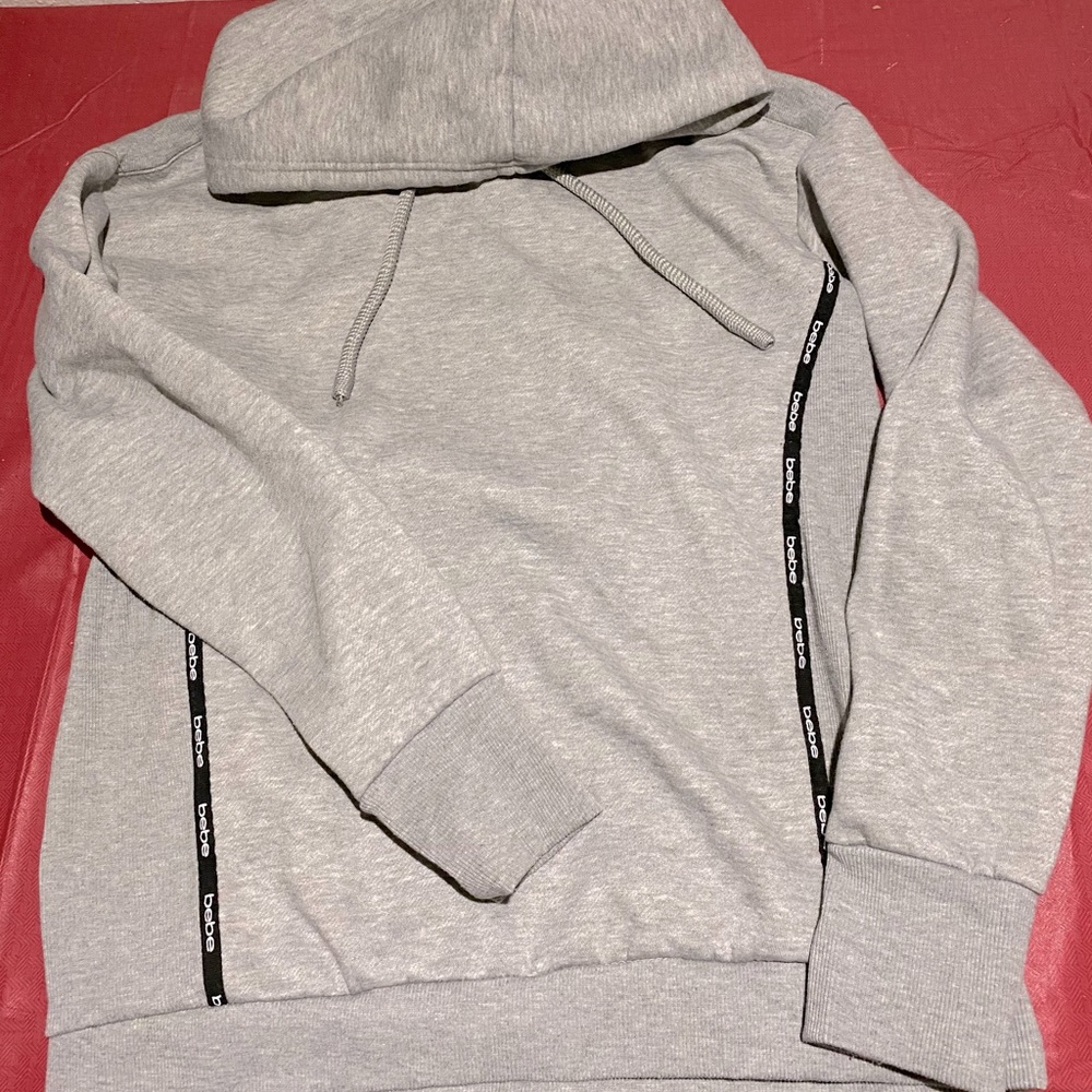 Bebe woman’s Hooded sweat shirt